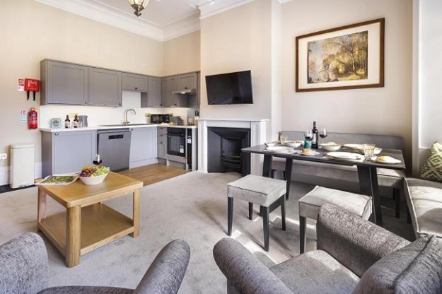 Waterfoot Park Hotel พูลีย์บริดจ์ ภายนอก รูปภาพ