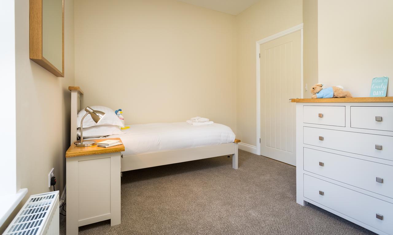 Waterfoot Park Hotel พูลีย์บริดจ์ ภายนอก รูปภาพ